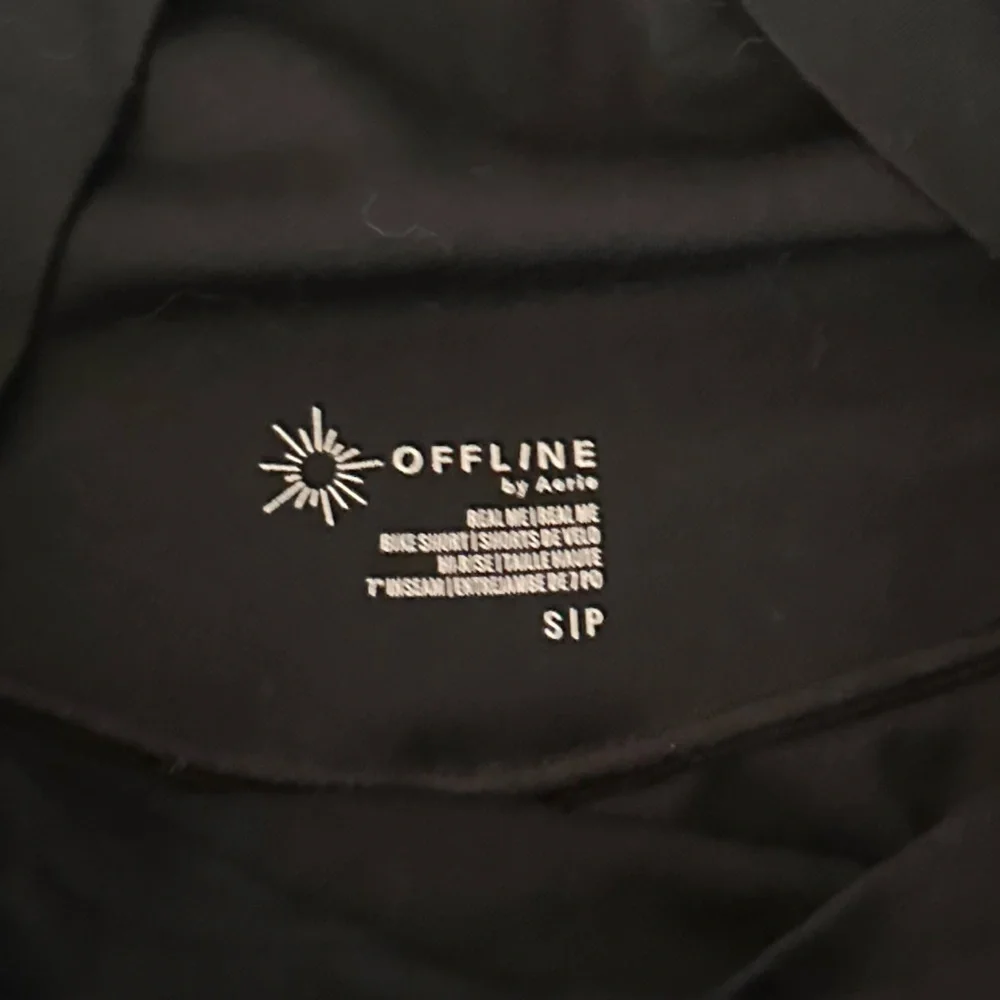 Aerie women’s cross waistband black biker shorts - Picture 3 of 4